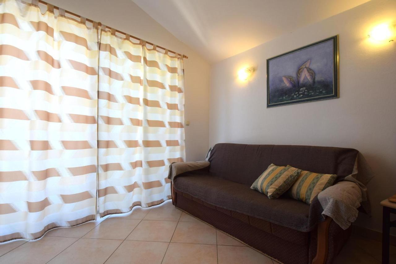 Holiday Home Pere มาลินสกา ภายนอก รูปภาพ